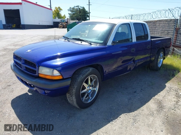 2001 Dodge Dakota Sport with VIN 1B7GL2AX91S137392, listed as a IAAI auction lot 41906615 with 169,808 mi miles and . Bid and sale history available at carsss.com. Image 2.