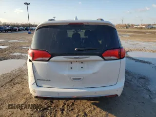 2018 Chrysler Pacifica Touring L with VIN 2C4RC1BG8JR124054, listed as a Copart auction lot 49787405 with 123,801 mi miles and Salvage Title. Bid and sale history available at DreamBid. Image 6.