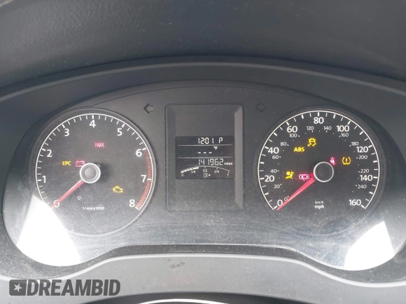 2014 Volkswagen Jetta S z VIN 3VW2K7AJ7EM217758, wystawiony jako IAAI lot #42461868 z przebiegiem 141 962 mil mil oraz . Historia ofert i sprzedaży dostępna na DreamBid. Obrazek 7.