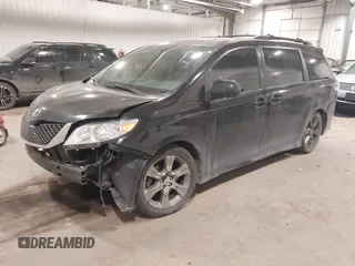 2011 Toyota Sienna SE with VIN 5TDXK3DC6BS112848, listed as a IAAI auction lot 41506859 with 298,533 mi miles. Bid and sale history available at carsss.com. Image 17.