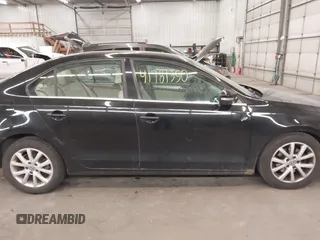 2013 Volkswagen Jetta Sedan SE with VIN 3VWDP7AJ3DM388564, listed as a IAAI auction lot 41781350 with 255,357 mi miles. Bid and sale history available at carsss.com. Image 14.