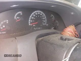 2001 Ford F-150 XL с VIN 1FTZF18241NA86371, выставлен на аукционе IAAI как лот 42621430 с пробегом Не указан миль и . История ставок и продаж доступна на DreamBid. Изображение 7.