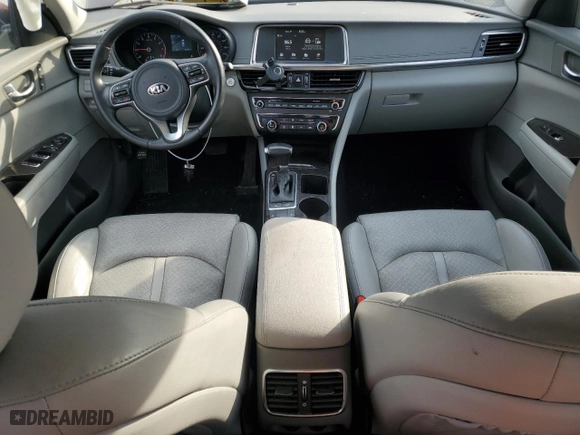 2017 Kia Optima EX with VIN 5XXGU4L38HG153056, listed as a Copart auction lot 46900665 with 82,990 mi miles and Salvage Title. Bid and sale history available at carsss.com. Image 8.