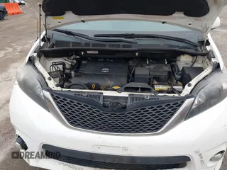 2011 Toyota Sienna SE with VIN 5TDXK3DC0BS122811, listed as a IAAI auction lot 41491159 with 337,201 mi miles and . Bid and sale history available at DreamBid. Image 10.
