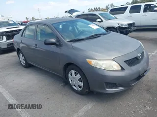 2009 Toyota Corolla z VIN JTDBL40E69J027102, wystawiony jako IAAI lot #42440036 z przebiegiem 137 024 mil mil oraz . Historia ofert i sprzedaży dostępna na DreamBid. Obrazek 1.