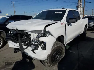 2023 Chevrolet Silverado 1500 RST with VIN 3GCUDEE8XPG130861, listed as a Copart auction lot 43488833 with 1,991 mi miles and Salvage Title. Bid and sale history available at carsss.com. Image 1.