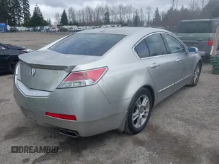 2009 Acura TL Tech with VIN 19UUA86539A010143, listed as a IAAI auction lot 41775065 with 164,225 mi miles. Bid and sale history available at carsss.com. Image 4.