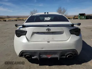 2017 Toyota 86 z VIN JF1ZNAA18H8707260, wystawiony jako Copart lot #45957555 z przebiegiem 83 480 mil mil oraz Szkody całkowita. Historia ofert i sprzedaży dostępna na DreamBid. Obrazek 6.