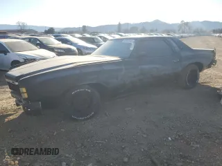 1974 Chevrolet Monte Carlo z VIN 1H57L4Z474911, wystawiony jako Copart lot #42961555 z przebiegiem 76 687 mil mil oraz Szkody całkowita. Historia ofert i sprzedaży dostępna na DreamBid. Obrazek 1.