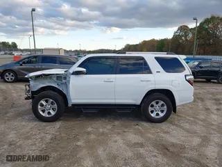 2022 Toyota 4Runner SR5 Premium with VIN JTENU5JR9N6042526, listed as a IAAI auction lot 40919872 with 37,404 mi miles. Bid and sale history available at carsss.com. Image 15.