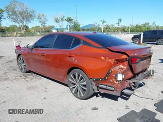 2020 Nissan Altima 2.5 SR with VIN 1N4BL4CV5LC148894, listed as a IAAI auction lot 41748069 with 81,689 mi miles. Bid and sale history available at carsss.com. Image 3.