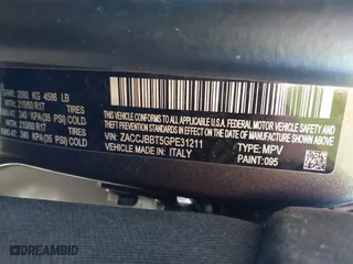 2016 Jeep Renegade Latitude with VIN ZACCJBBT5GPE31211, listed as a IAAI auction lot 41763491 with 85,954 mi miles. Bid and sale history available at carsss.com. Image 9.