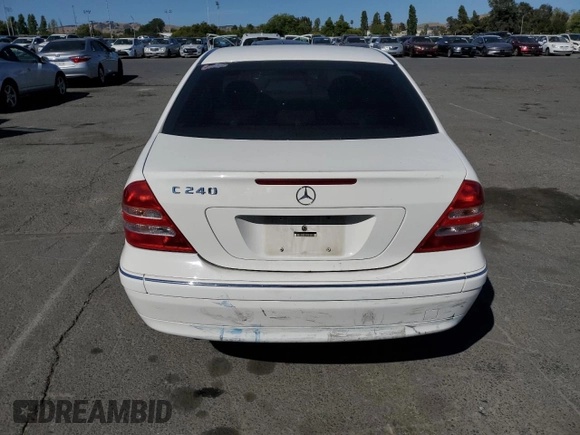 2004 Mercedes-Benz C 240 with VIN WDBRF61J84A607911, listed as a Copart auction lot 59142465 with 180,572 mi miles and Salvage title. Bid and sale history available at DreamBid. Image 6.