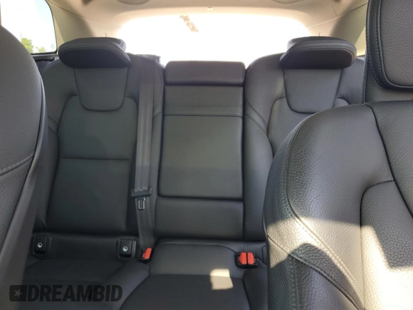 2020 Volvo XC60 Momentum z VIN YV4102RK0L1416470, wystawiony jako Copart lot #60499925 z przebiegiem 38 655 mil mil oraz Szkoda całkowita • Salvage title. Historia ofert i sprzedaży dostępna na DreamBid. Obrazek 10.