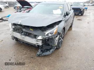2020 Nissan Altima SR z VIN 1N4BL4CV2LN317368, wystawiony jako IAAI lot #41535712 z przebiegiem 52 323 mil mil oraz . Historia ofert i sprzedaży dostępna na DreamBid. Obrazek 6.