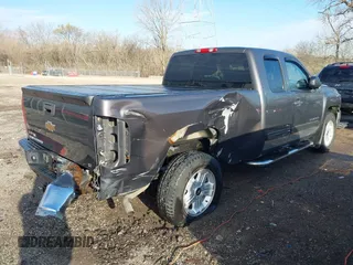 2011 Chevrolet Silverado 1500 LT with VIN 1GCRKSE38BZ341340, listed as a IAAI auction lot 41863840 with 116,670 mi miles and . Bid and sale history available at DreamBid. Image 4.