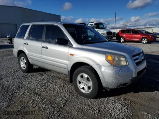 2007 Honda Pilot LX with VIN 5FNYF28157B045103, listed as a Copart auction lot 44583965 with 240,924 mi miles and Salvage Title. Bid and sale history available at carsss.com. Image 4.