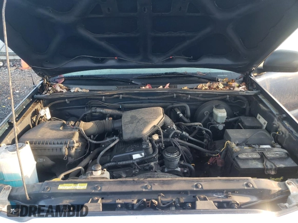 2008 Toyota Tacoma PreRunner with VIN 5TENX62N38Z477241, listed as a Copart auction lot 78946154 with 155,397 mi miles and Salvage title. Bid and sale history available at DreamBid. Image 11.