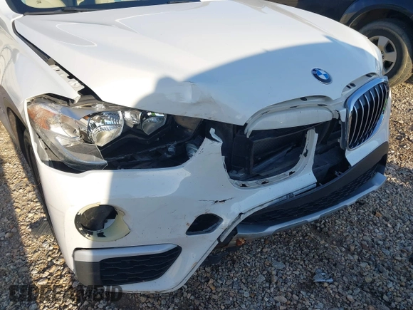 2018 BMW X1 sDrive28i with VIN WBXHU7C36J5H41267, listed as a IAAI auction lot 41270207 with 84,726 mi miles. Bid and sale history available at carsss.com. Image 6.