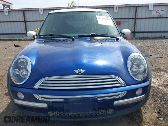 2003 MINI Hardtop z VIN WMWRC33483TC48109, wystawiony jako IAAI lot #42245601 z przebiegiem 100 738 mil mil oraz . Historia ofert i sprzedaży dostępna na DreamBid. Obrazek 12.