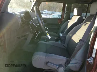 2007 Jeep Wrangler Unlimited X with VIN 1J4GB39177L124940, listed as a Copart auction lot 42505695 with 186,204 mi miles and Salvage title. Bid and sale history available at DreamBid. Image 7.