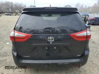 2018 Toyota Sienna XLE Auto Access Seat with VIN 5TDYZ3DC3JS934053, listed as a Copart auction lot 49900085 with 153,121 mi miles and Salvage title. Bid and sale history available at DreamBid. Image 6.