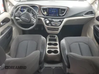 2017 Chrysler Pacifica Touring with VIN 2C4RC1DG8HR676046, listed as a Copart auction lot 57920745 with 100,164 mi miles and Salvage title. Bid and sale history available at DreamBid. Image 8.