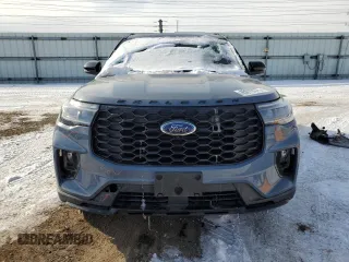 2025 Ford Explorer ST-Line with VIN 1FMUK8KH3SGA67520, listed as a Copart auction lot 45019675 with 3,857 mi miles and Salvage Title. Bid and sale history available at carsss.com. Image 5.