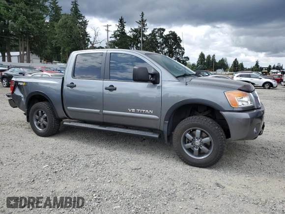 2015 Nissan Titan SV z VIN 1N6AA0EC5FN513631, wystawiony jako Copart lot #61260425 z przebiegiem 160 408 mil mil oraz Szkoda całkowita • Salvage title. Historia ofert i sprzedaży dostępna na DreamBid. Obrazek 4.