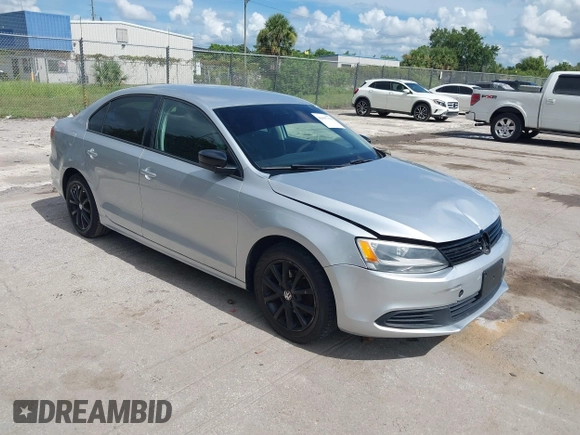 2014 Volkswagen Jetta S with VIN 3VW2K7AJ0EM293919, listed as a IAAI auction lot 42607936 with 189,681 mi miles and . Bid and sale history available at DreamBid. Image 1.