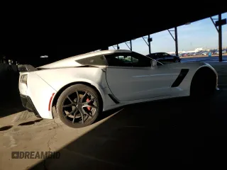 2017 Chevrolet Corvette Z06 1LZ with VIN 1G1YP2D64H5601413, listed as a Copart auction lot 83412254 with 0 mi miles and Clean Title. Bid and sale history available at carsss.com. Image 3.
