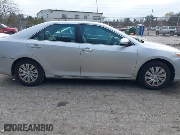 2012 Toyota Camry L with VIN 4T1BF1FK8CU071560, listed as a IAAI auction lot 38211313 with 123,274 mi miles. Bid and sale history available at carsss.com. Image 13.