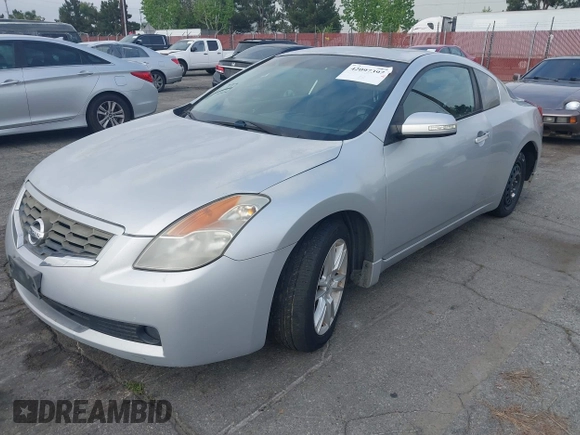 2008 Nissan Altima 3.5 SE with VIN 1N4BL24E78C192292, listed as a IAAI auction lot 42097397 with 137,188 mi miles. Bid and sale history available at carsss.com. Image 2.