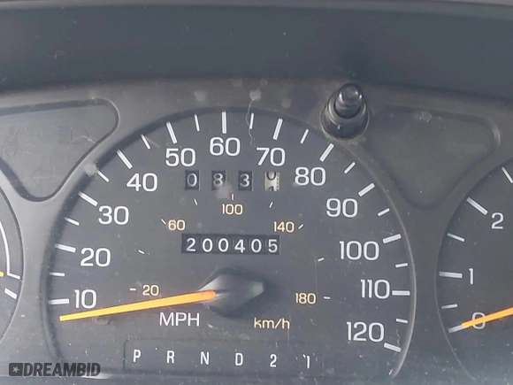 1996 Mercury Sable LS with VIN 1MELM53S0TG600877, listed as a IAAI auction lot 42063937 with 200,405 mi miles. Bid and sale history available at carsss.com. Image 7.