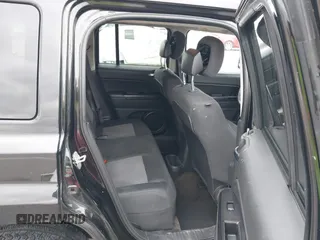 2014 Jeep Patriot Sport with VIN 1C4NJRBB4ED534026, listed as a IAAI auction lot 41850049 with 178,989 mi miles. Bid and sale history available at carsss.com. Image 8.