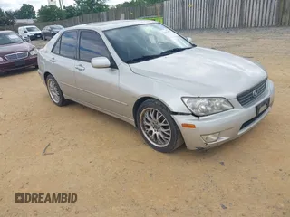 2001 Lexus IS 300/350 z VIN JTHBD182010019964, wystawiony jako IAAI lot #42353494 z przebiegiem 200 294 mil mil oraz . Historia ofert i sprzedaży dostępna na DreamBid. Obrazek 1.