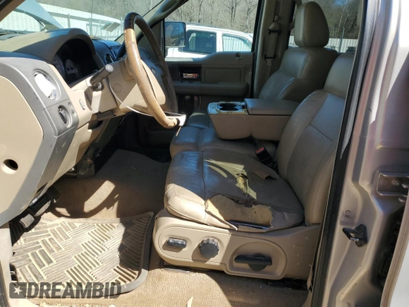 2006 Ford F-150 XLT with VIN 1FTPW14V06FB04745, listed as a Copart auction lot 49457225 with 179,711 mi miles and Clean Title. Bid and sale history available at carsss.com. Image 7.