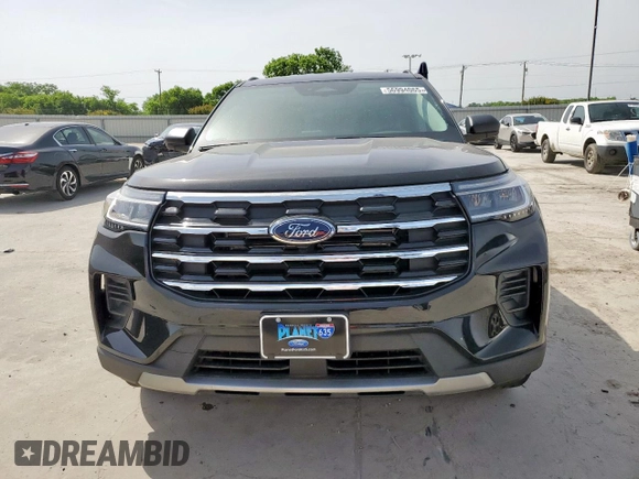 2025 Ford Explorer Active with VIN 1FMUK7DH8SGB11664, listed as a Copart auction lot 56994065 with 2,144 mi miles and Salvage title. Bid and sale history available at DreamBid. Image 5.