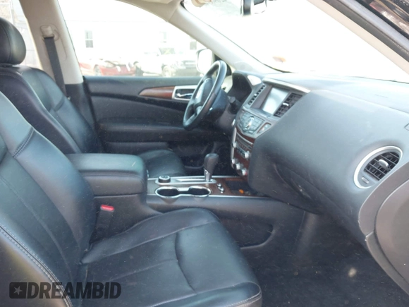 2019 Nissan Pathfinder SV with VIN 5N1DR2MM0KC650136, listed as a IAAI auction lot 42098348 with 98,861 mi miles. Bid and sale history available at carsss.com. Image 5.
