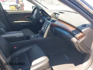 2005 Acura RL with VIN JH4KB16575C007995, listed as a IAAI auction lot 42638944 with 241,591 mi miles and . Bid and sale history available at DreamBid. Image 5.