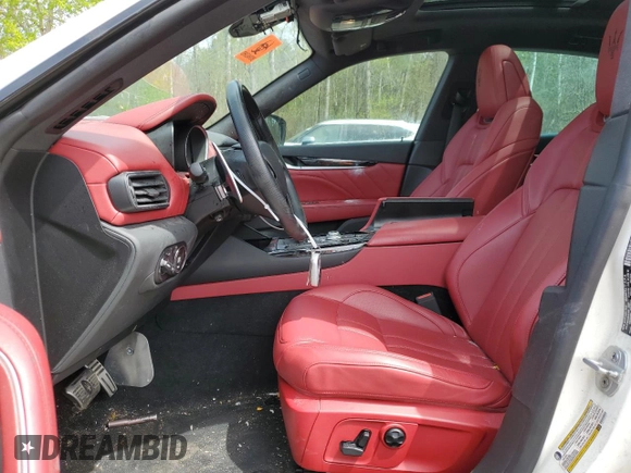 2020 Maserati Levante S z VIN ZN661YUS4LX353935, wystawiony jako Copart lot #52856194 z przebiegiem 36 118 mil mil oraz Czysty tytuł • Clean title. Historia ofert i sprzedaży dostępna na DreamBid. Obrazek 7.