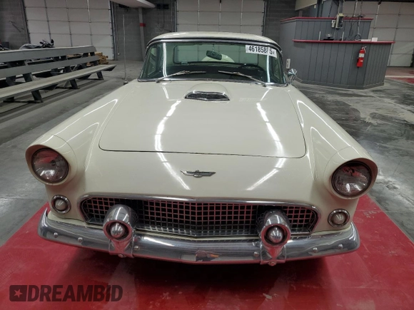 1956 Ford Thunderbird с VIN P6FH207435, выставлен на аукционе Copart как лот 46185885 с пробегом 15 314 миль миль и Чистый • Clean title. История ставок и продаж доступна на DreamBid. Изображение 5.