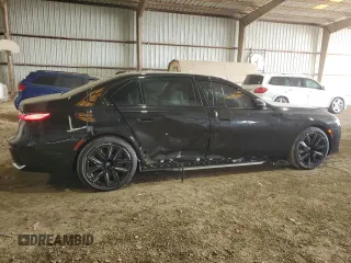 2024 BMW i7 eDrive50 z VIN WBY43EJ08RCS36524, wystawiony jako Copart lot #68248234 z przebiegiem 46 mil mil oraz Szkoda całkowita • Salvage title. Historia ofert i sprzedaży dostępna na DreamBid. Obrazek 3.