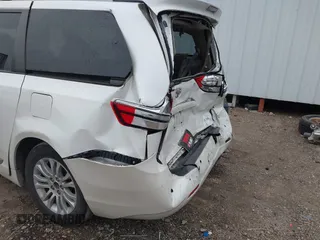 2016 Toyota Sienna XLE with VIN 5TDYK3DC2GS726677, listed as a IAAI auction lot 41609165 with 144,858 mi miles. Bid and sale history available at carsss.com. Image 6.