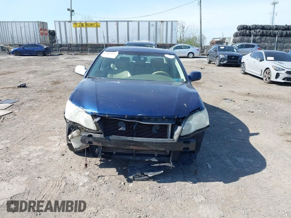 2005 Toyota Avalon XL with VIN 4T1BK36B55U054645, listed as a IAAI auction lot 42069828 with 184,789 mi miles and . Bid and sale history available at carsss.com. Image 13.