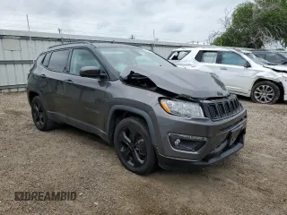 2018 Jeep Compass Latitude z VIN 3C4NJCBB7JT407630, wystawiony jako Copart lot #54610415 z przebiegiem 68 676 mil mil oraz Szkoda całkowita • Salvage title. Historia ofert i sprzedaży dostępna na DreamBid. Obrazek 4.