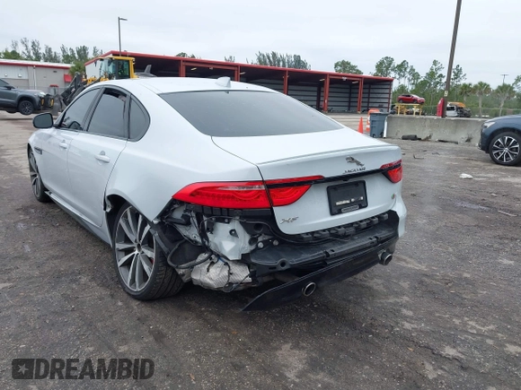2018 Jaguar XF with VIN SAJBG4FV9JCY55697, listed as a IAAI auction lot 41406469 with 55,572 mi miles and . Bid and sale history available at DreamBid. Image 6.