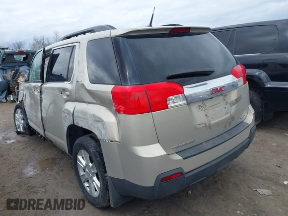 2012 GMC Terrain SLE-2 z VIN 2GKFLTEK4C6358120, wystawiony jako IAAI lot #41861482 z przebiegiem 123 947 mil mil oraz . Historia ofert i sprzedaży dostępna na DreamBid. Obrazek 3.