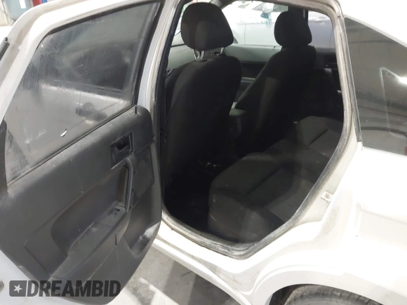 2010 Ford Focus SE with VIN 1FAHP3FN3AW190237, listed as a IAAI auction lot 42039390 with 338,458 mi miles. Bid and sale history available at carsss.com. Image 8.