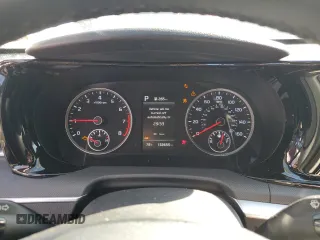 2022 Kia K5 GT-Line z VIN 5XXG64J28NG099211, wystawiony jako Copart lot #46346345 z przebiegiem 132 655 mil mil oraz Szkoda całkowita • Salvage title. Historia ofert i sprzedaży dostępna na DreamBid. Obrazek 9.
